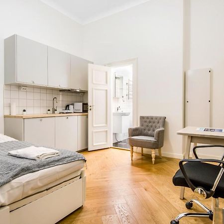 Pieni Roobertinkatu Big 13 Appartement Helsinki Buitenkant foto